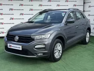 VW T-Roc 1.6 TDI — fotografia 1
