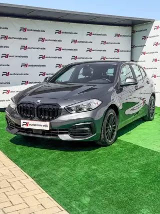 BMW 118 d Advantage — fotografia 1