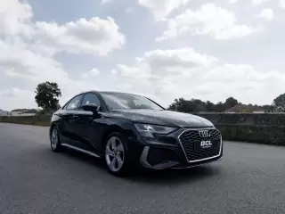 Audi A3 Limousine 30 TFSI S-line — fotografia 1