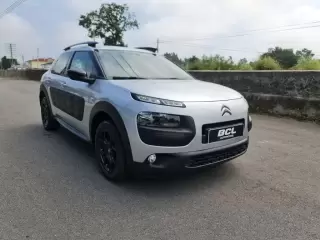 Citroën C4 Cactus 1.2 PureTech Shine — fotografia 1
