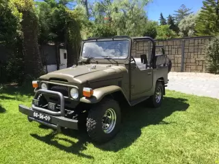 Toyota Land Cruiser BJ40 CABRIO — fotografia 1
