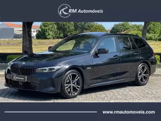 BMW 330 e Touring Aut. M Sport — fotografia 1