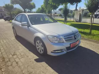 Mercedes-Benz C 200 CDi Classic BlueEfficiency — fotografia 1