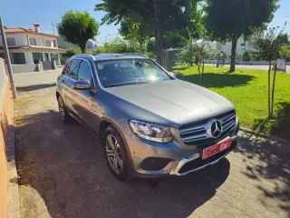 Mercedes-Benz GLC 220 d 4Matic 9G-TRONIC Exclusive — fotografia 1