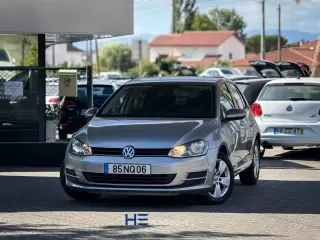 VW Golf 1.6 TDi Edition — fotografia 1