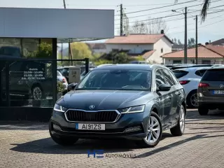 Skoda Octavia Break 2.0 TDI Style — fotografia 1