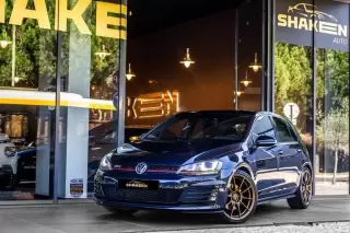 VW Golf 2.0 TSi GTi DSG — fotografia 1
