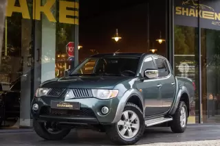 Mitsubishi L200 2.5 TD Strakar Elegance HT — fotografia 1