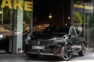 Peugeot E-3008 Elektro 210 Gt — fotografia 1