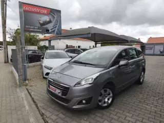 Peugeot 5008 1.6 HDi 7L Access — fotografia 1