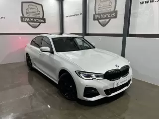 BMW 330 e Pack M Auto — fotografia 1