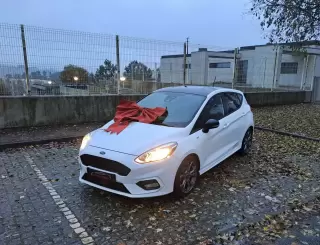 Ford Fiesta 1.5 TDCI ST LINE — fotografia 1
