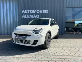 Fiat 600 1.2 Hybrid La Prima — fotografia 1