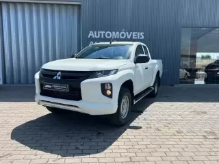 Mitsubishi L 200 King Cab — fotografia 1