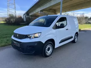 Peugeot 1.5 BlueHdi Premium Gps Ecrã 102 3 lug — fotografia 1