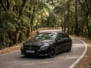 Mercedes-Benz CLA 180 d Shooting Brake Urban — fotografia 1