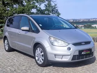 Ford S-Max 2.0 TDCi Titanium 7L — fotografia 1
