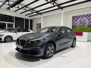 BMW 116 d Aut. Sport Line — fotografia 1