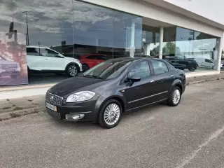 Fiat Linea 1.6 M-Jet Emotion — fotografia 1