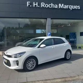 Kia Rio 1.4 CRDi TX — fotografia 1