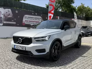 Volvo XC 40 1.5 T5 PHEV R-Design Expression — fotografia 1