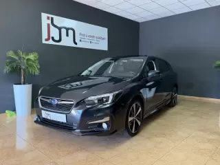 Subaru Impreza . — fotografia 1