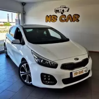 Kia Ceed 1.0 T-GDI GT Line — fotografia 1