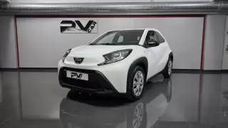 Toyota Aygo X 1.0 Envy — fotografia 1