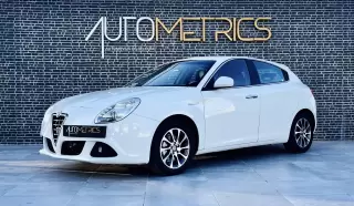 Alfa Romeo Giulietta 1.6 JTDm Exclusive — fotografia 1