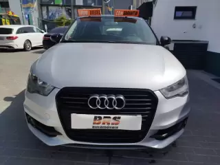 Audi A1 Sportback 1.6 TDI S-line — fotografia 1