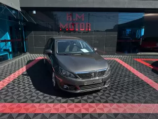 Peugeot 308 1.5 BlueHDi Active — fotografia 1