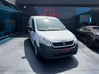 Peugeot e-Partner Tepee Active — fotografia 1