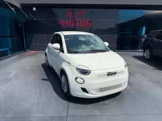 Fiat 500e 42kWh Pop — fotografia 1