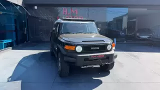 Toyota FJ Cruiser — fotografia 1