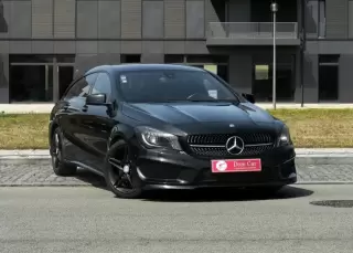 Mercedes-Benz CLA 180 d Shooting Brake AMG Line — fotografia 1
