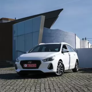 Hyundai i30 SW 1.6 CRDi Comfort+Navi — fotografia 1