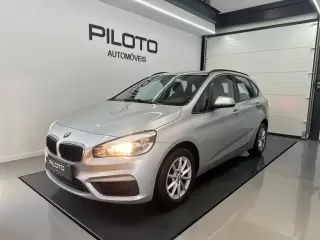 BMW 216 Active Tourer d Line Sport — fotografia 1