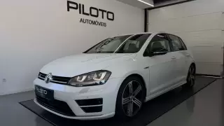 VW Golf R 4Motion BlueMotion DSG — fotografia 1