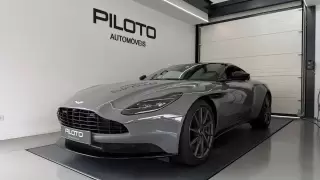 Aston Martin DB11 V8 Auto — fotografia 1