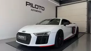 Audi R8 V10 plus 5.2 FSI quattro S tronic — fotografia 1