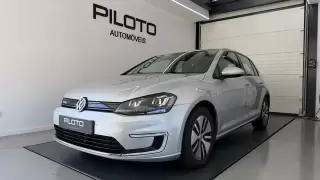 VW e-Golf AC/DC — fotografia 1