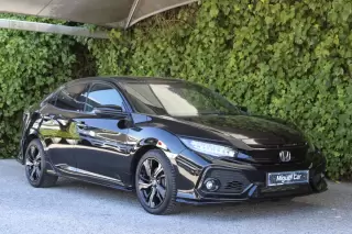 Honda Civic 1.5 i-VTEC Sport — fotografia 1