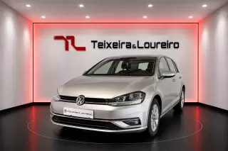 VW Golf 1.0 TSI Confortline — fotografia 1
