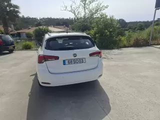 Fiat Tipo Station Wagon 1.6 M-Jet Lounge Tech — fotografia 1