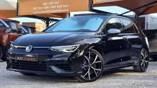 VW Golf 2.0 TSI R DSG — fotografia 1