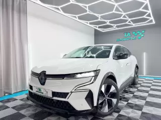 Renault Mégane E-Tech EV40 130hp standard charge Equilibre — fotografia 1