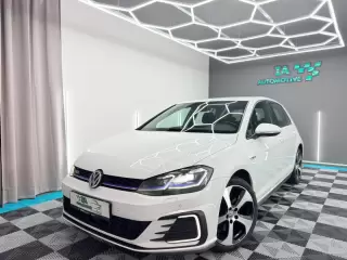 VW Golf 1.4 GTE Plug-in-Hybrid DSG — fotografia 1