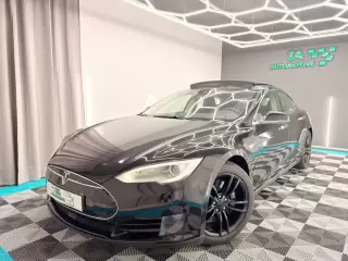 Tesla Model S 70 — fotografia 1