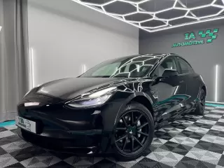 Tesla Model 3 Long-Range RWD — fotografia 1
