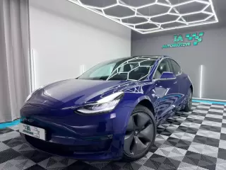 Tesla Model 3 Long-Range Dual Motor AWD — fotografia 1